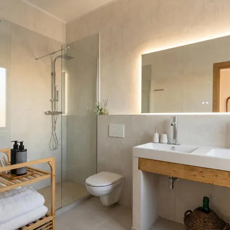 Appartement 221 District, Al Colosseo